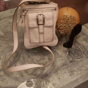 COPY - COLE Haan Leather messenger crossbody Purse like new
